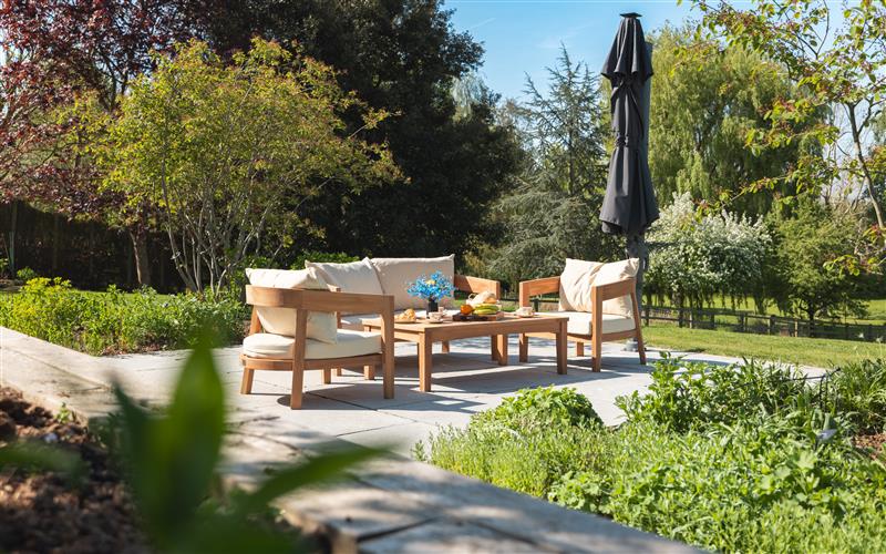 teak garden furniture