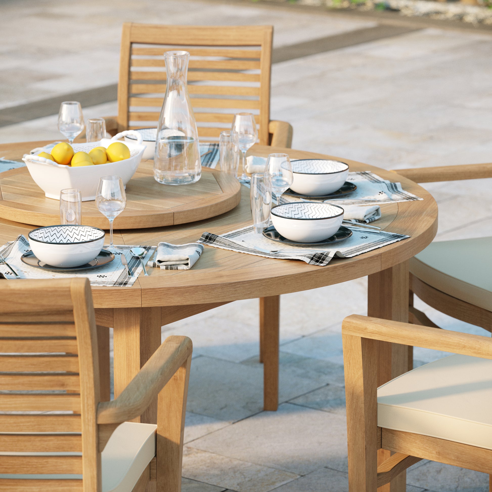 premium round teak table