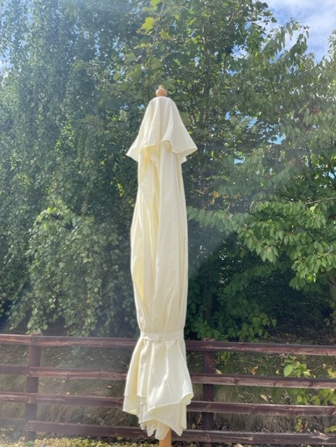 Premium 2.7m Solid Wood Tilting Parasol 48mm Pole (Cream)